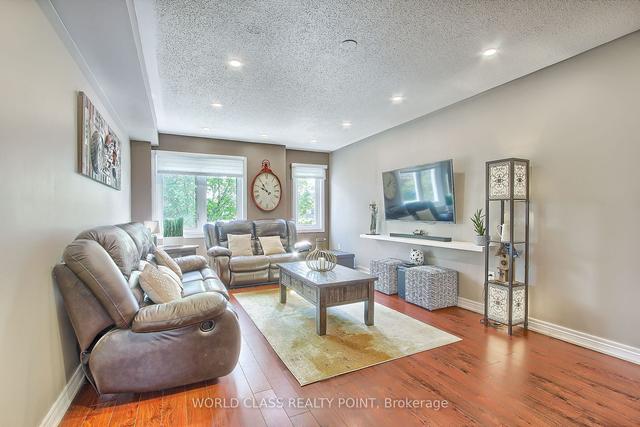 2775 Bur Oak Ave, House attached with 3 bedrooms, 2 bathrooms and 4 parking in Markham ON | Image 10