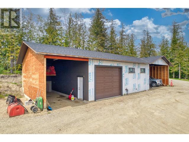6600 Park Hill Rd Ne, House detached with 5 bedrooms, 3 bathrooms and 7 parking in Salmon Arm BC | Image 9