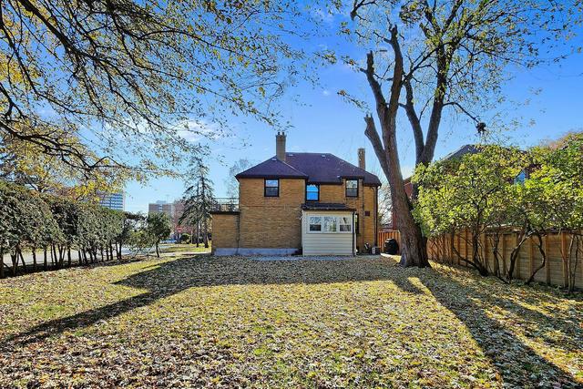 118 Armour Blvd, House detached with 4 bedrooms, 3 bathrooms and 3 parking in Toronto ON | Image 19