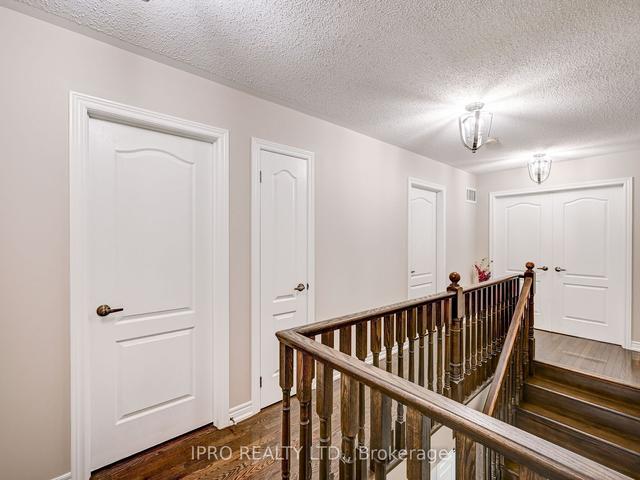 17 Trentonian St, House attached with 4 bedrooms, 3 bathrooms and 3 parking in Brampton ON | Image 15