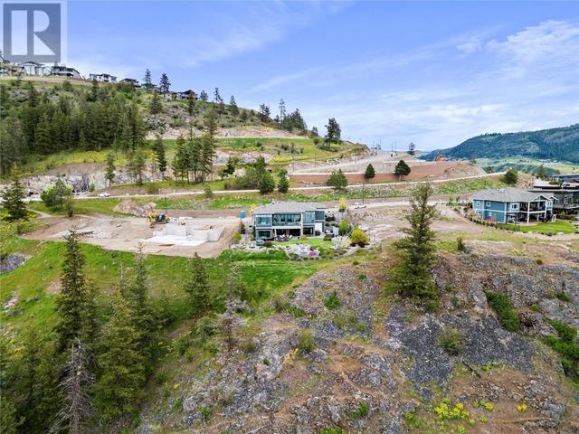 8856 Somerset Pl, House detached with 3 bedrooms, 2 bathrooms and 3 parking in Vernon BC | Image 60