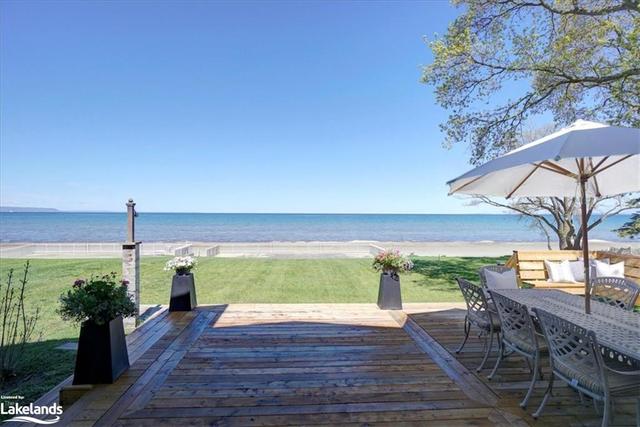 136 Shore Lane, House detached with 5 bedrooms, 3 bathrooms and 5 parking in Wasaga Beach ON | Image 1