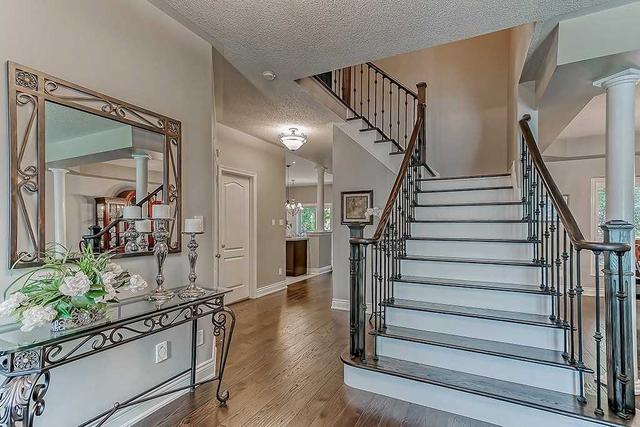 2379 Valley Forest Way, House detached with 4 bedrooms, 3 bathrooms and 6 parking in Oakville ON | Image 37