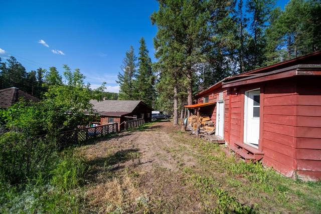 2027 Jim Smith Lake Rd, House detached with 2 bedrooms, 1 bathrooms and null parking in East Kootenay C BC | Image 27