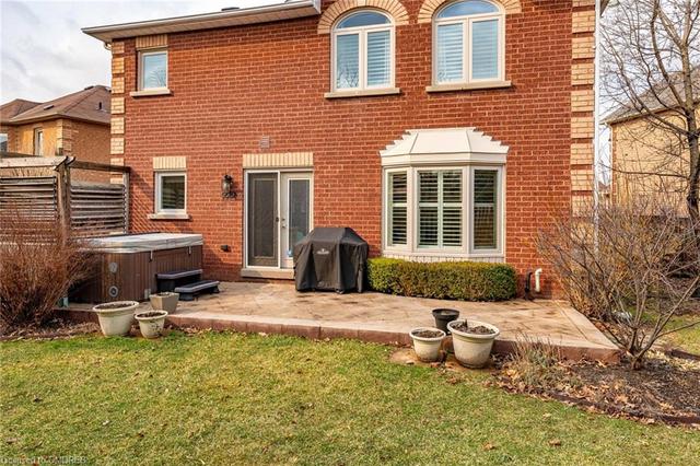 11 Fenflower Court, House detached with 4 bedrooms, 2 bathrooms and 6 parking in Brampton ON | Image 40