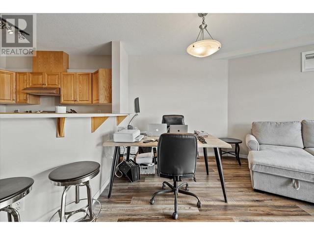 430 - 1088 Sunset Dr, Condo with 2 bedrooms, 2 bathrooms and 2 parking in Kelowna BC | Image 24