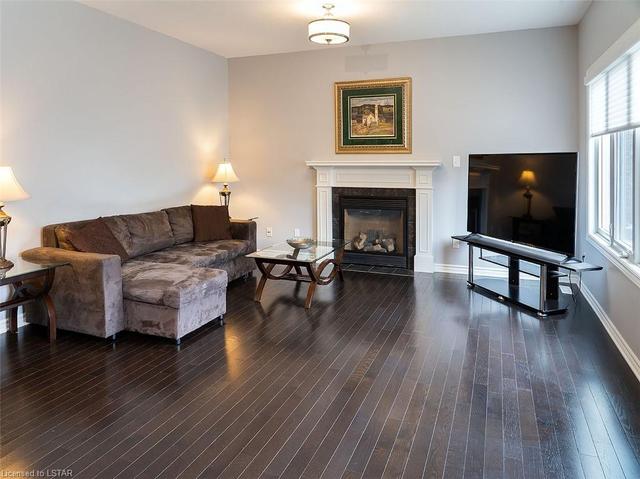 387 Chambers Ave, House attached with 4 bedrooms, 3 bathrooms and 4 parking in London ON | Image 7