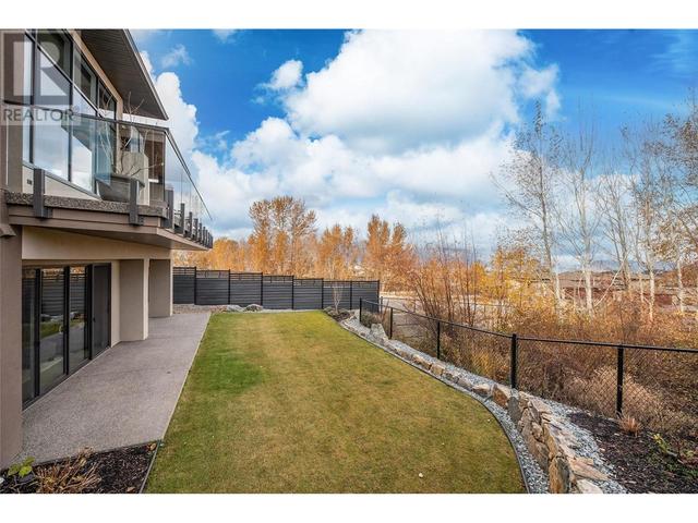450 Windhover Crt, House detached with 3 bedrooms, 3 bathrooms and 4 parking in Kelowna BC | Image 55