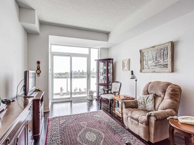 708 - 17 Ruddington Dr, Condo with 2 bedrooms, 2 bathrooms and 1 parking in Toronto ON | Image 6