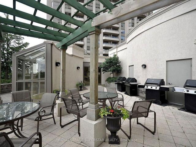 1120 - 25 Kingsbridge Garden Cir, Condo with 2 bedrooms, 2 bathrooms and 1 parking in Mississauga ON | Image 35