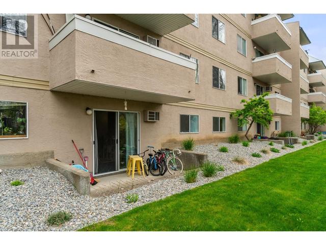 103 - 3180 De Montreuil Court, Condo with 2 bedrooms, 1 bathrooms and 1 parking in Kelowna BC | Image 16