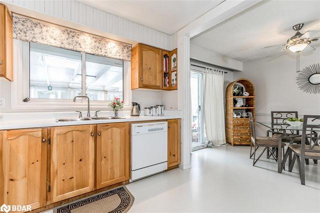 1124 St Vincent Street, House detached with 3 bedrooms, 1 bathrooms and 9 parking in Springwater ON | Image 3
