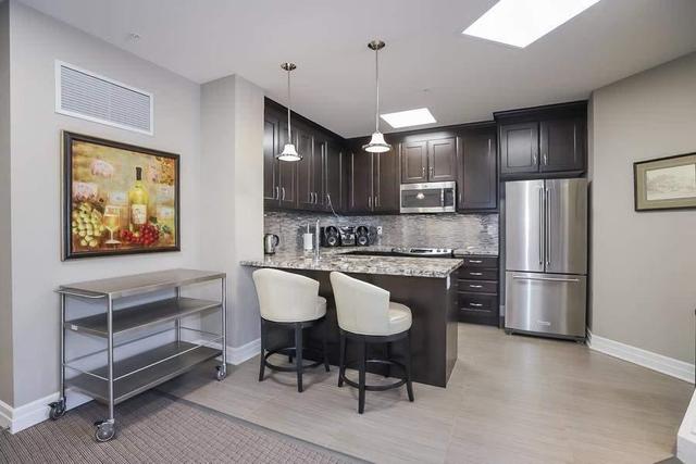 2300 Upper Middle Rd, Condo with 1 bedrooms, 2 bathrooms and 1 parking in Oakville ON | Image 12
