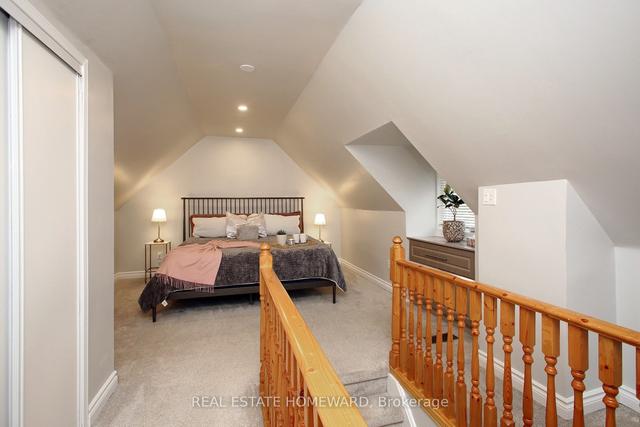 310 Lumsden Ave, House detached with 3 bedrooms, 3 bathrooms and 5 parking in Toronto ON | Image 4