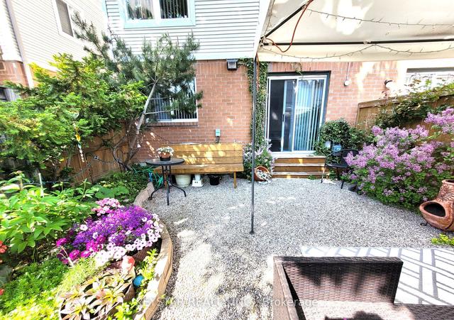 19 - 1234 Upper Village Dr, Townhouse with 3 bedrooms, 4 bathrooms and 2 parking in Mississauga ON | Image 20