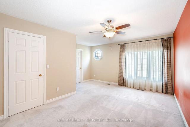 17 Hartnell Sq, Townhouse with 2 bedrooms, 3 bathrooms and 3 parking in Brampton ON | Image 15