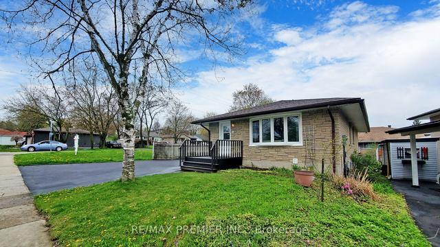 131 Pinedale Dr, House detached with 3 bedrooms, 3 bathrooms and 8 parking in Kitchener ON | Image 23