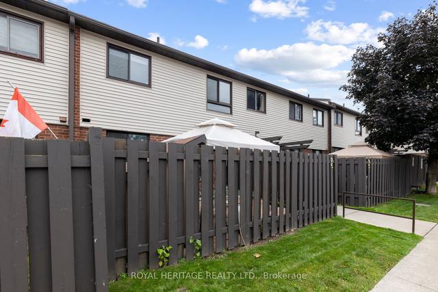 76 - 960 Glen St, Townhouse with 2 bedrooms, 3 bathrooms and 1 parking in Oshawa ON | Image 20
