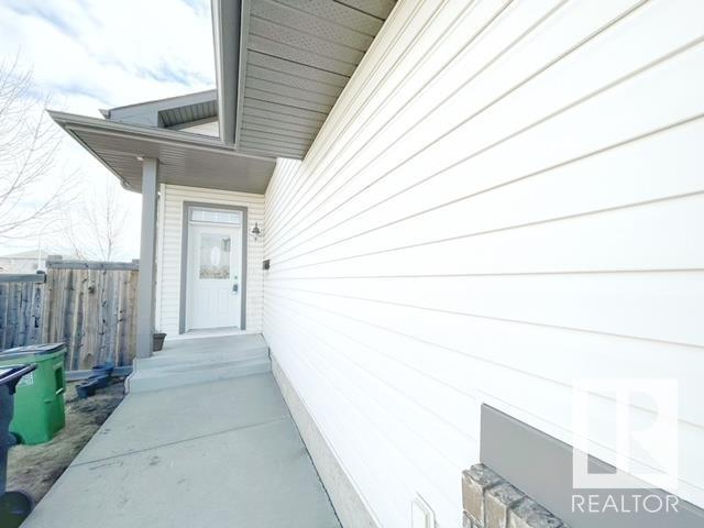 16133 130a St Nw, House detached with 4 bedrooms, 3 bathrooms and null parking in Edmonton AB | Image 3