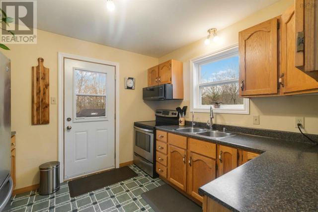 23 Kindling Cres, House semidetached with 3 bedrooms, 1 bathrooms and null parking in Halifax NS | Image 12