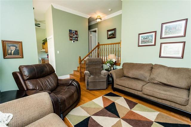 311 Shirley Ave, House detached with 2 bedrooms, 1 bathrooms and 2 parking in Cornwall ON | Image 7