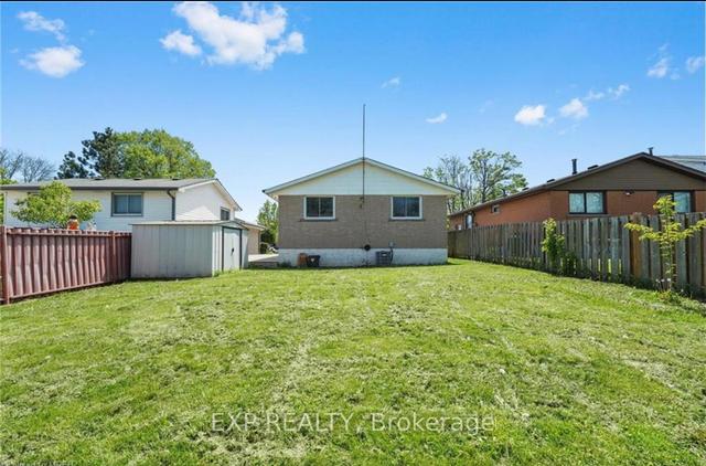 66 Darlington Dr, House detached with 3 bedrooms, 2 bathrooms and 3 parking in Hamilton ON | Image 5