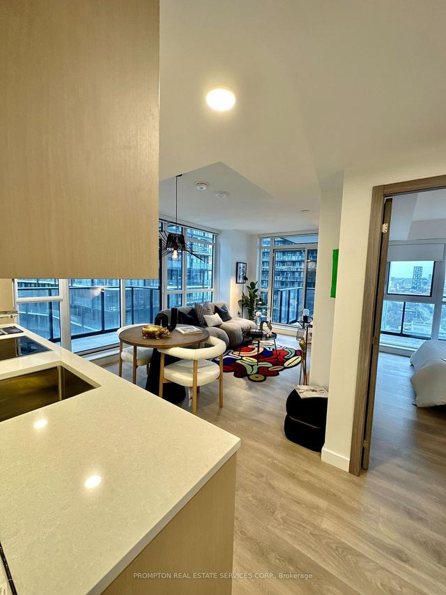 2511 - 38 Widmer St, Condo with 3 bedrooms, 2 bathrooms and 0 parking in Toronto ON | Image 19