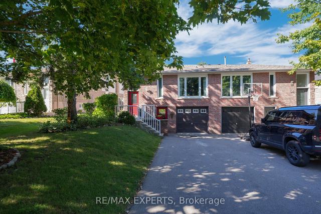 62 Hesp Dr, House semidetached with 4 bedrooms, 2 bathrooms and 3 parking in Caledon ON | Image 1
