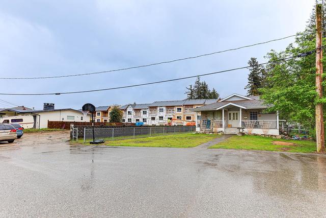 31960 Royal Cres, House detached with 3 bedrooms, 2 bathrooms and 4 parking in Abbotsford BC | Image 4