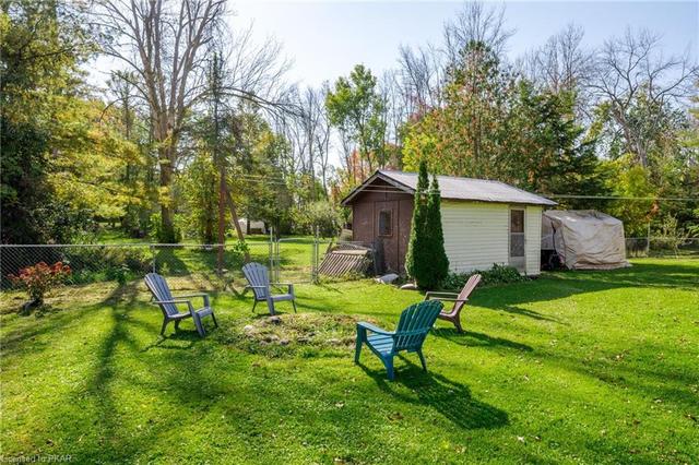 81 Barry Road, House detached with 4 bedrooms, 1 bathrooms and 6 parking in Quinte West ON | Image 37
