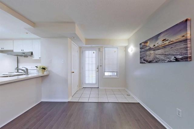 18 - 42 Pinery Trail, Townhouse with 2 bedrooms, 1 bathrooms and 1 parking in Toronto ON | Image 27