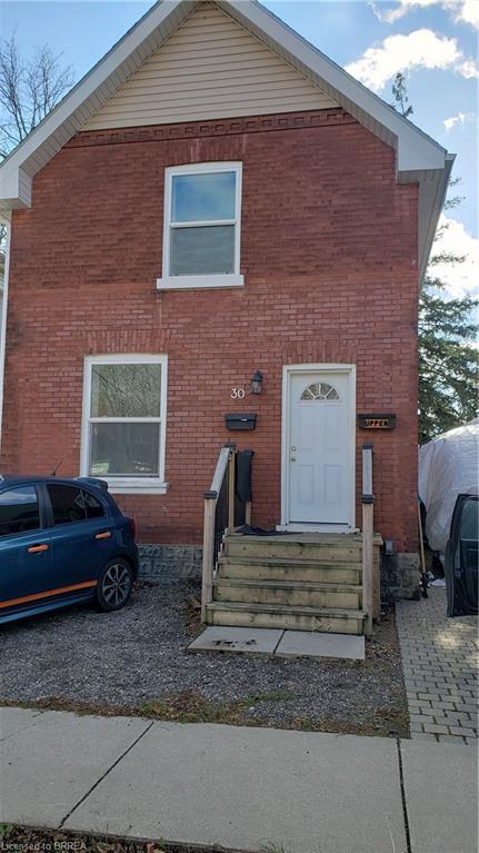 30 Strathcona Ave, House detached with 4 bedrooms, 2 bathrooms and null parking in Brantford ON | Image 1