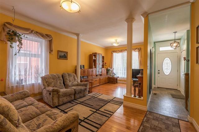 322 King St, House detached with 4 bedrooms, 3 bathrooms and 5 parking in Peterborough ON | Image 37