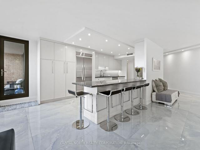 1405 - 2010 Islington Ave, Condo with 2 bedrooms, 2 bathrooms and 2 parking in Toronto ON | Image 2