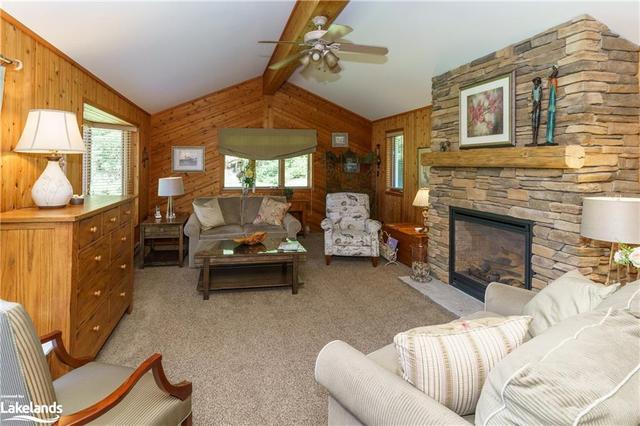 1139 High Falls Rd, House detached with 2 bedrooms, 1 bathrooms and 6 parking in Bracebridge ON | Image 12