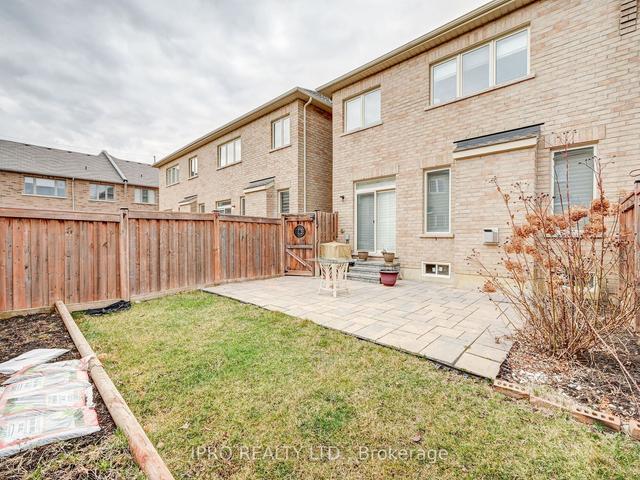 17 Trentonian St, House attached with 4 bedrooms, 3 bathrooms and 3 parking in Brampton ON | Image 32