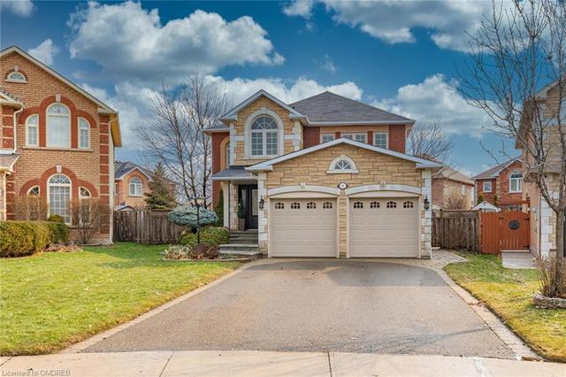 11 Fenflower Court, House detached with 4 bedrooms, 2 bathrooms and 6 parking in Brampton ON | Image 12