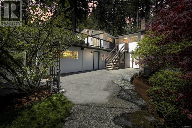 5557 Old West Saanich Rd, House detached with 5 bedrooms, 4 bathrooms and 500 parking in Saanich BC | Image 38