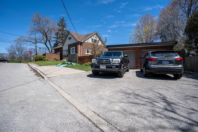 b - 3 Lakehurst Dr, House detached with 2 bedrooms, 1 bathrooms and 1 parking in Toronto ON | Image 15