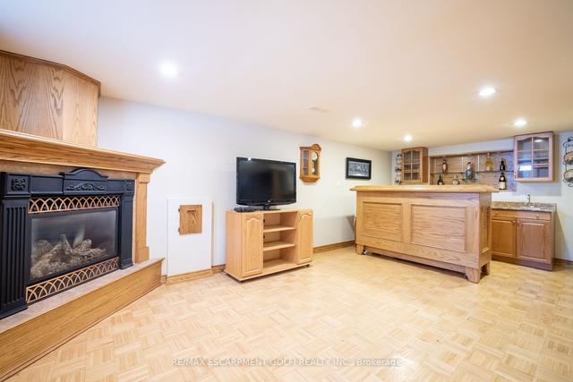 11 Glengarry Rd, House detached with 3 bedrooms, 2 bathrooms and 3 parking in St. Catharines ON | Image 14
