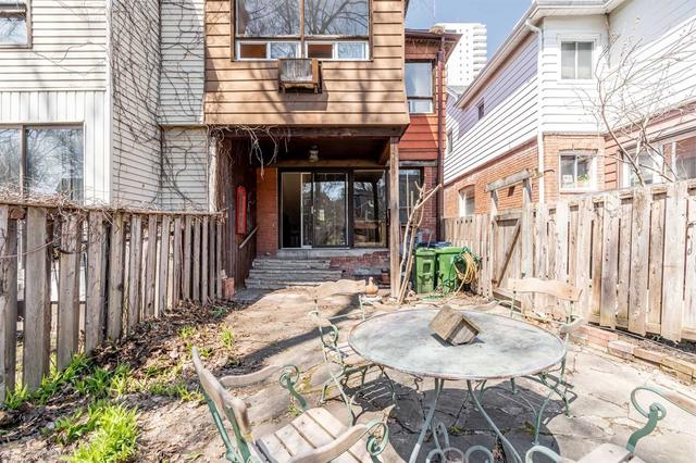 107 Soudan Ave W, House semidetached with 2 bedrooms, 2 bathrooms and 1 parking in Toronto ON | Image 32
