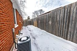 116 Southlawn Ave, House detached with 3 bedrooms, 1 bathrooms and 2 parking in Oshawa ON | Image 15