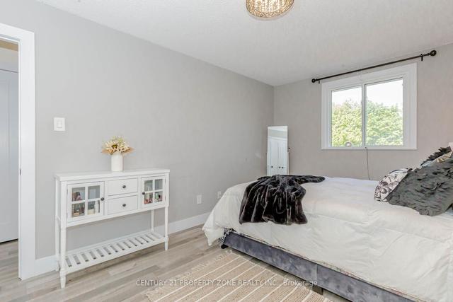 4 Carisbrooke Ct, Townhouse with 3 bedrooms, 3 bathrooms and 2 parking in Brampton ON | Image 18