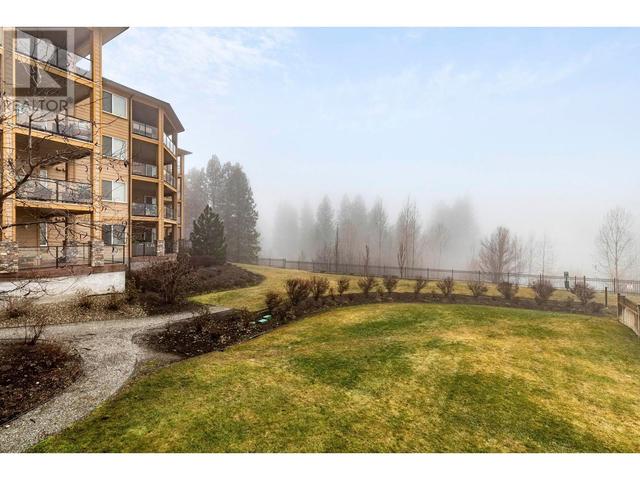 211 - 2532 Shoreline Dr, Condo with 2 bedrooms, 2 bathrooms and 1 parking in Lake Country BC | Image 19