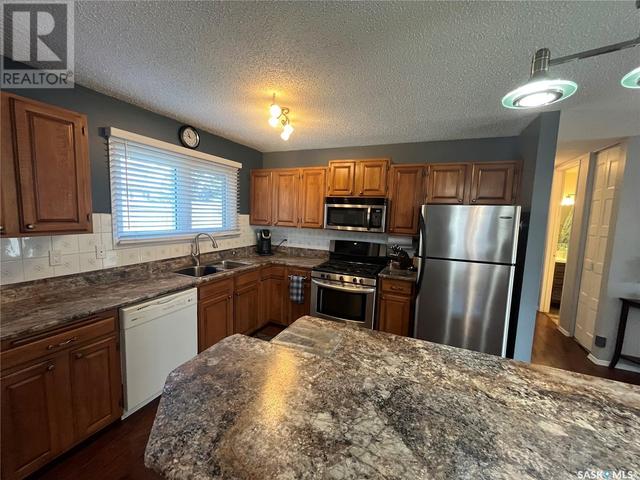 23 Schwager Crescent, House detached with 4 bedrooms, 2 bathrooms and null parking in Saskatoon SK | Image 12