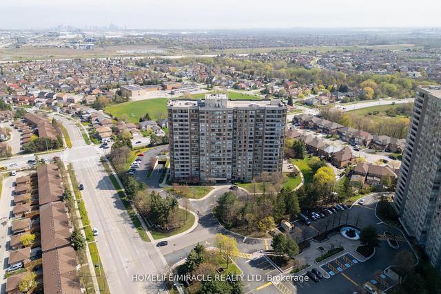 308 - 10 Malta Ave, Condo with 3 bedrooms, 2 bathrooms and 3 parking in Brampton ON | Image 25
