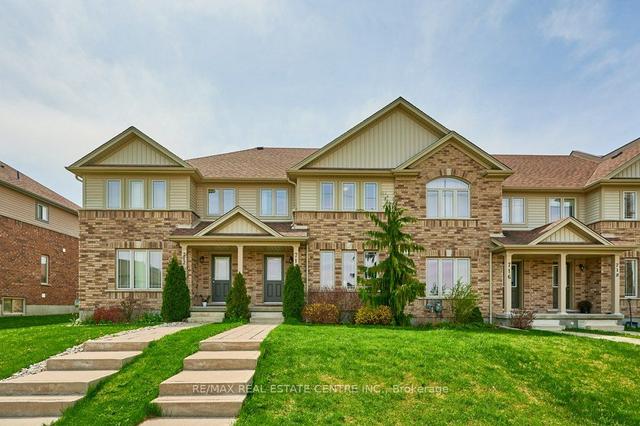 714 Victoria Rd N, House attached with 3 bedrooms, 3 bathrooms and 2 parking in Guelph ON | Image 1