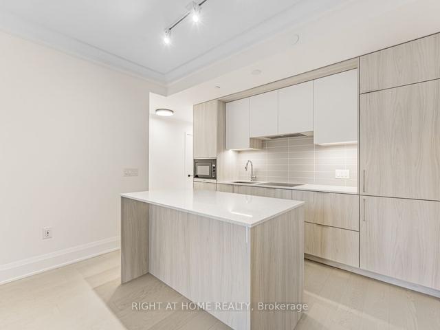 207 - 123 Portland St, Condo with 2 bedrooms, 2 bathrooms and 0 parking in Toronto ON | Image 6