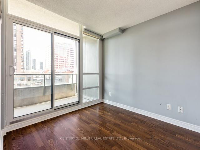 507 - 208 Enfield Pl W, Condo with 2 bedrooms, 2 bathrooms and 1 parking in Mississauga ON | Image 7