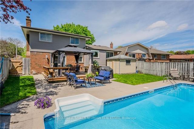 23 Meadow Cres, House detached with 4 bedrooms, 3 bathrooms and 3 parking in Guelph ON | Image 29
